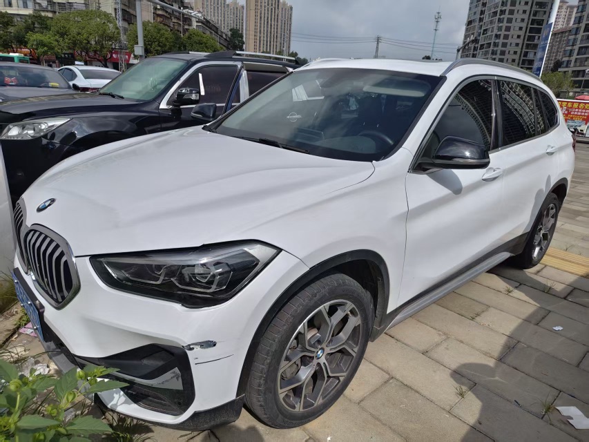 BMW X1 2021 car image 