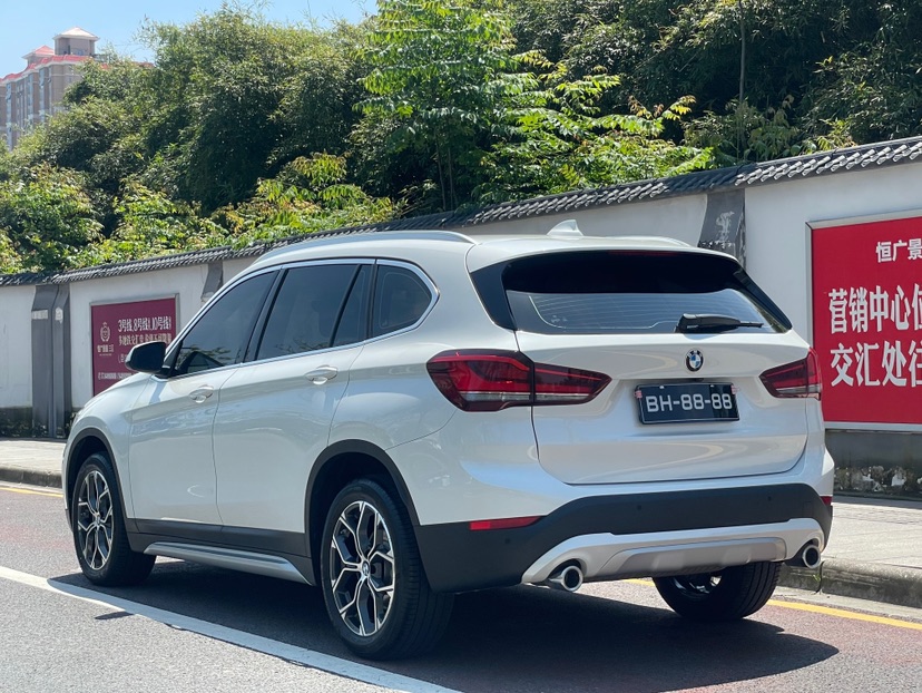 BMW X1 2022 #4 BMW X1 2022 car image #4