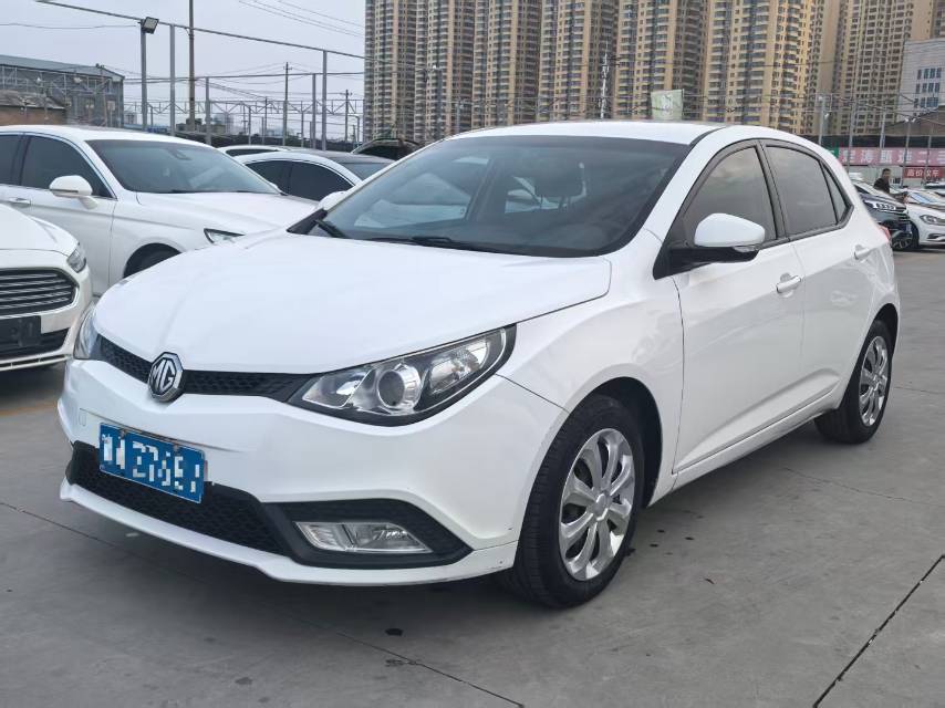 MG 5 2013 MG 5 2013 car image