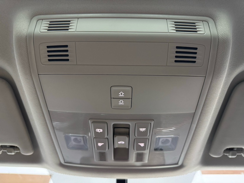 Volkswagen Tharu 2022 car image #15