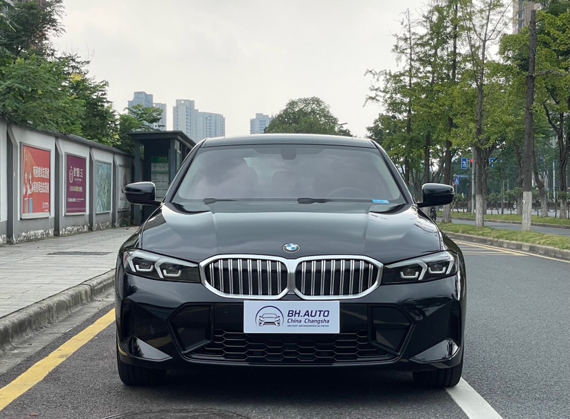 BMW 3 Series 2023 #2 BMW 3 Series 2023 car image #2