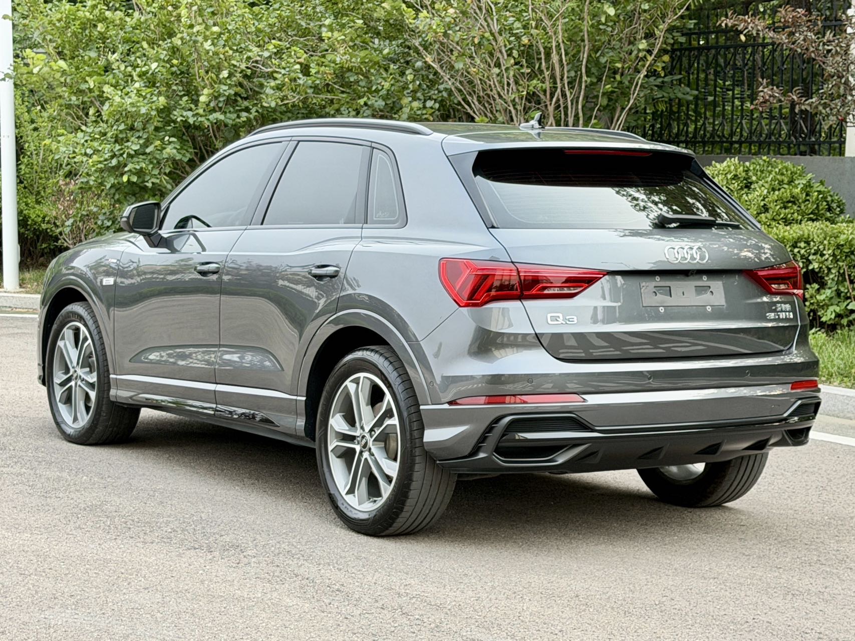 Audi Q3 2023 car image #15