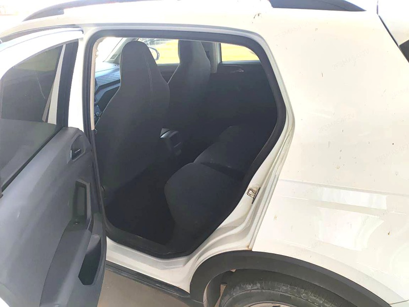 Volkswagen T-Cross 2023 car image #4