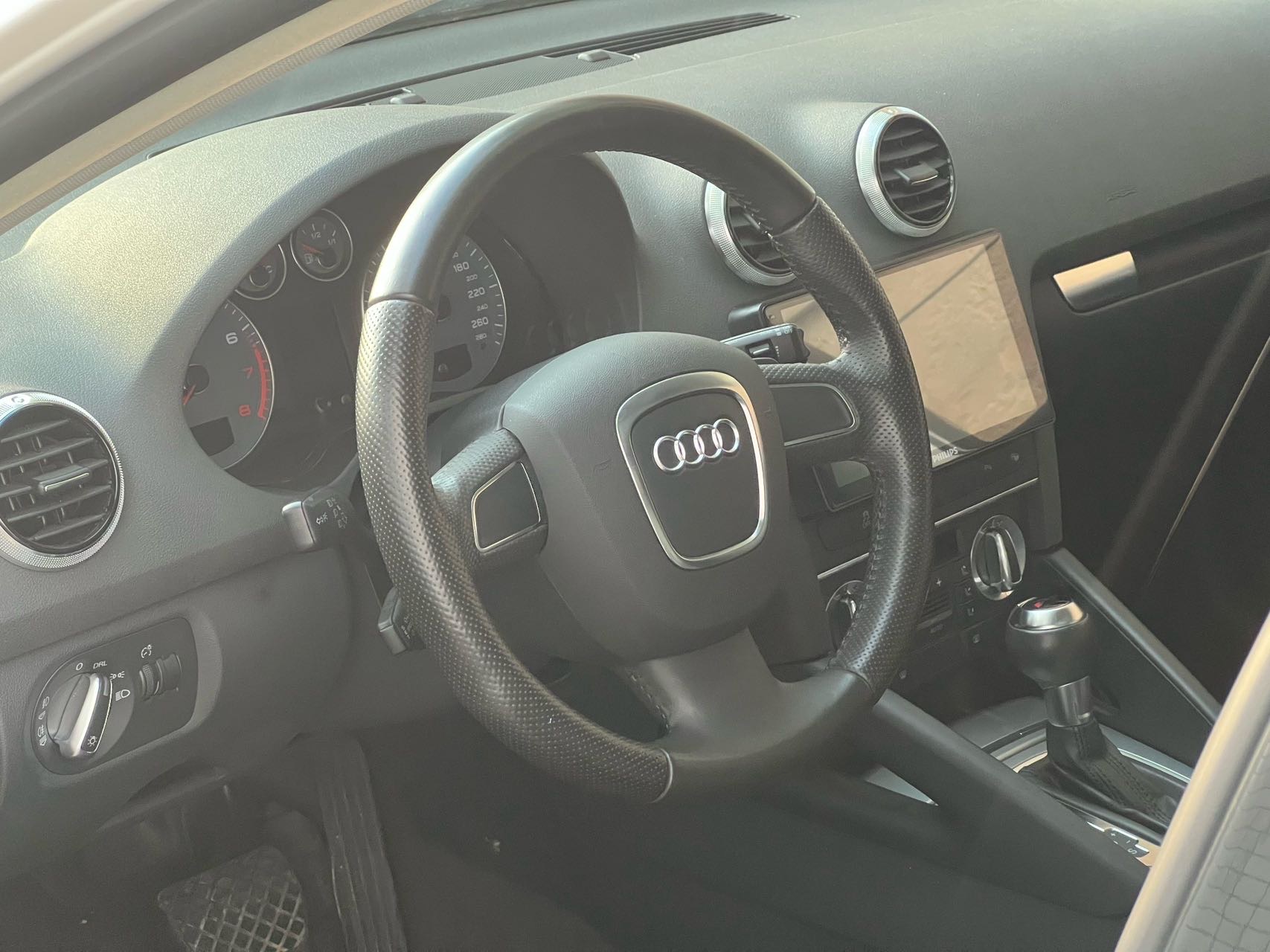 Audi A3 (Imported) 2011 car image #9