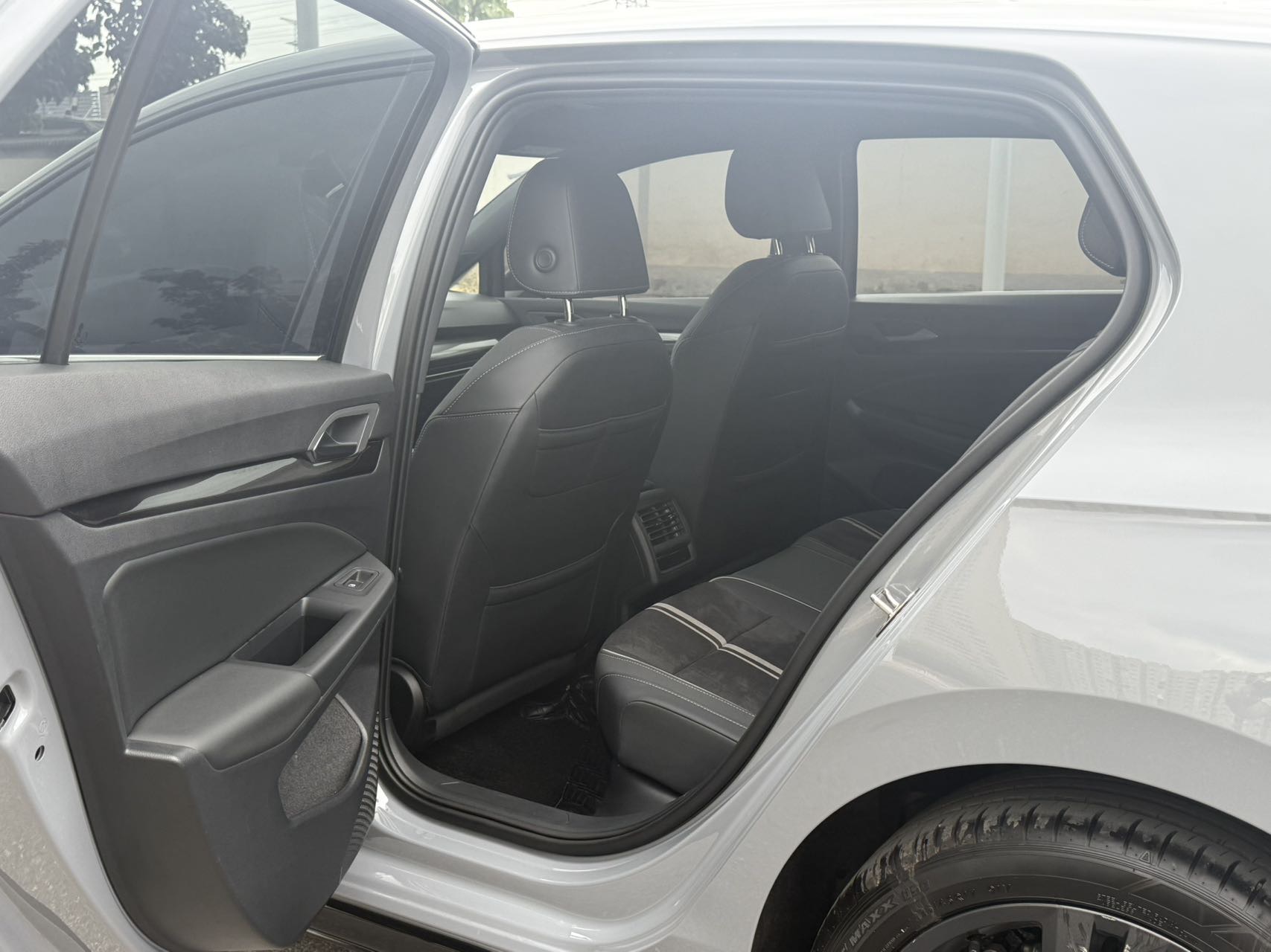 Volkswagen Golf 2023 #4 Volkswagen Golf 2023 car image #4