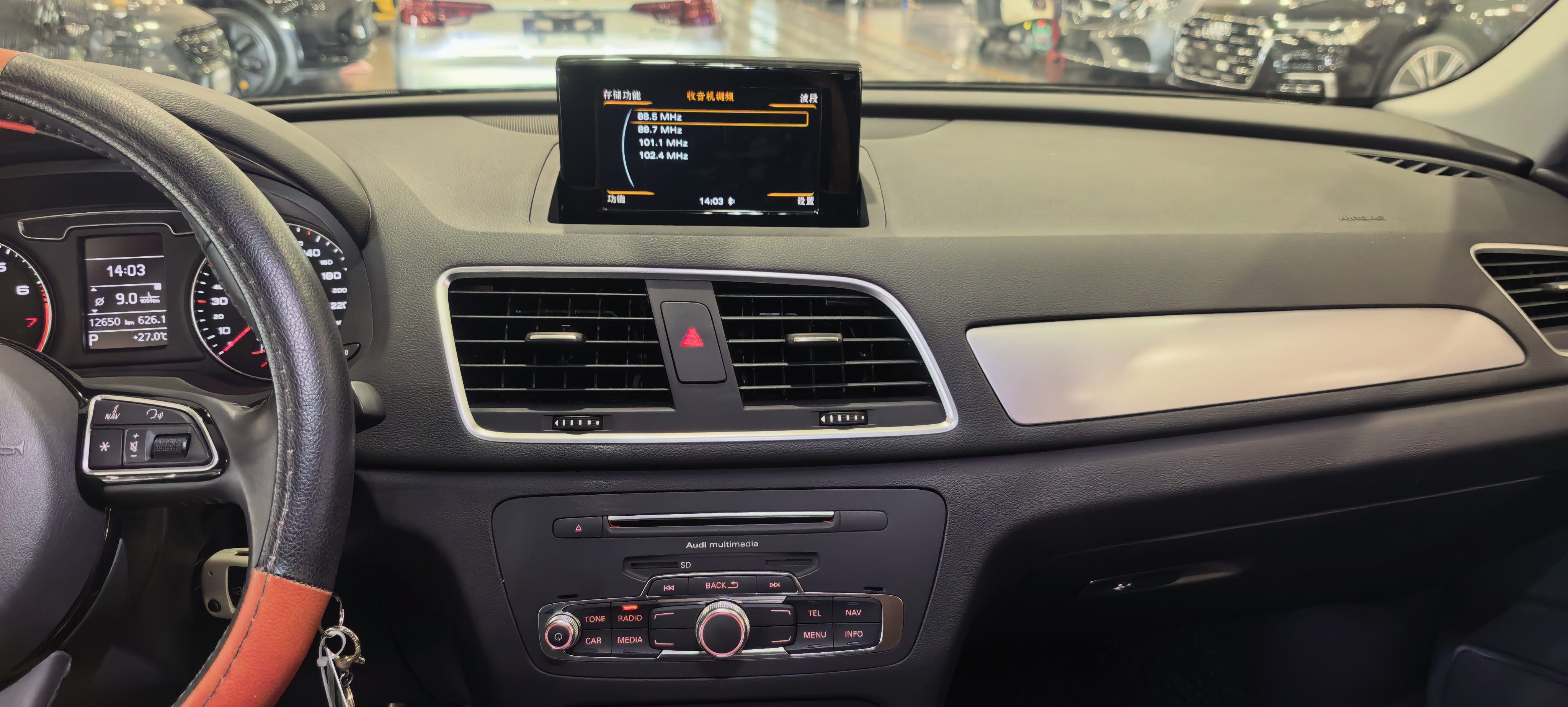 Audi Q3 2018 #8 Audi Q3 2018 car image #8