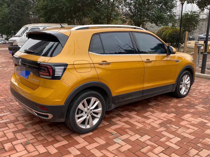 Volkswagen T-Cross 2019 #9 Volkswagen T-Cross 2019 car image #9