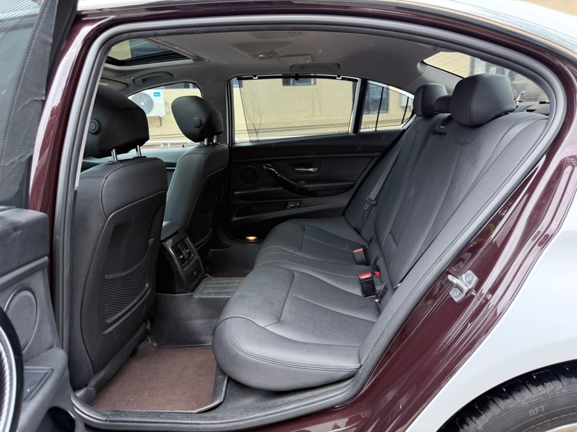 BMW 3 Series 2017 #9 BMW 3 Series 2017 car image #9