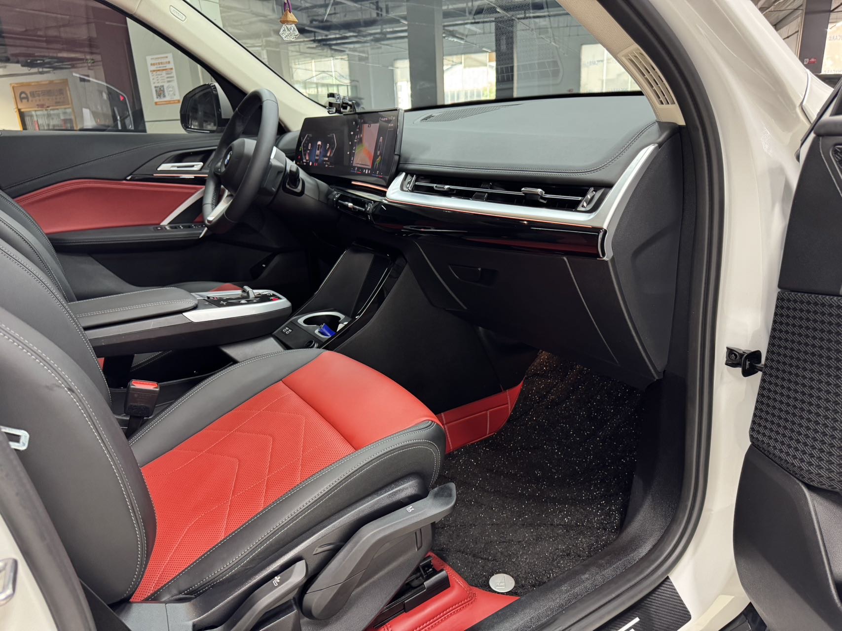 BMW X1 2023 car image #11