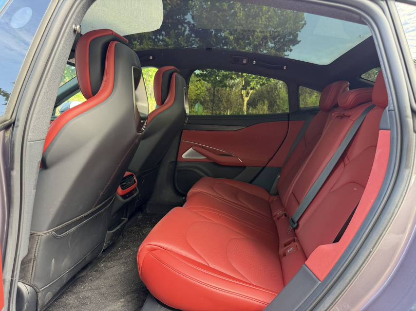 MI SU7 2025 car image #6