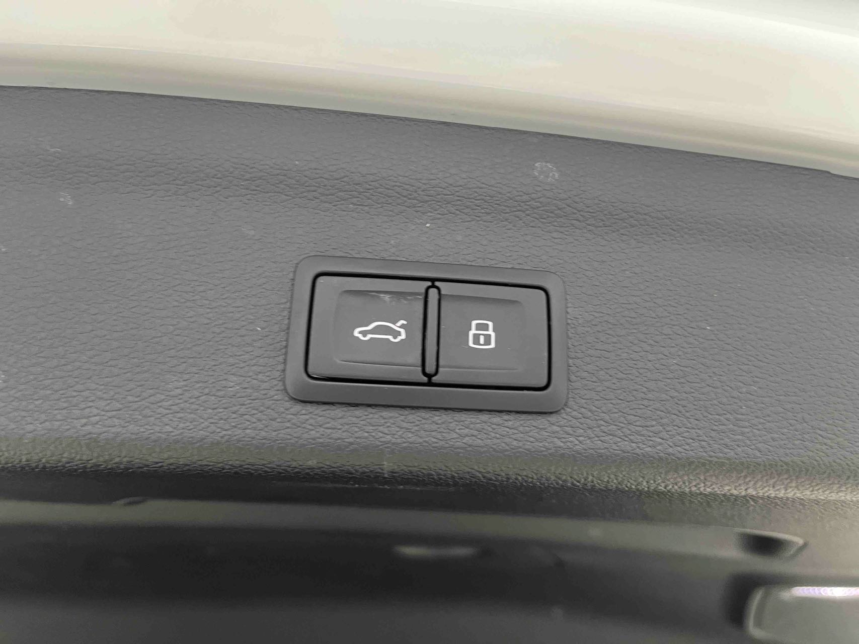 Audi Q3 2023 #9 Audi Q3 2023 car image #9