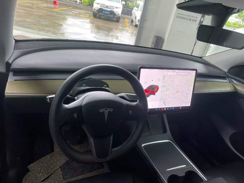 Tesla Model Y 2021 #5 Tesla Model Y 2021 immagine di auto #5