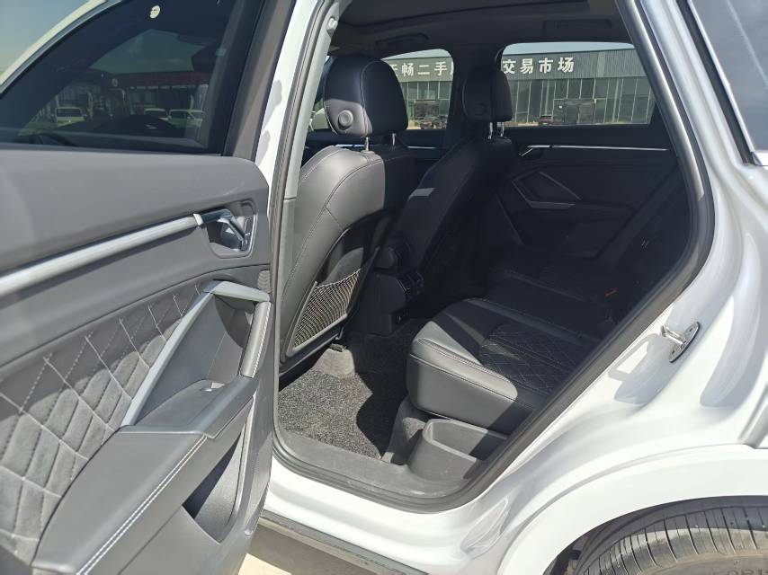 Audi Q3 2025 #5 Audi Q3 2025 car image #5
