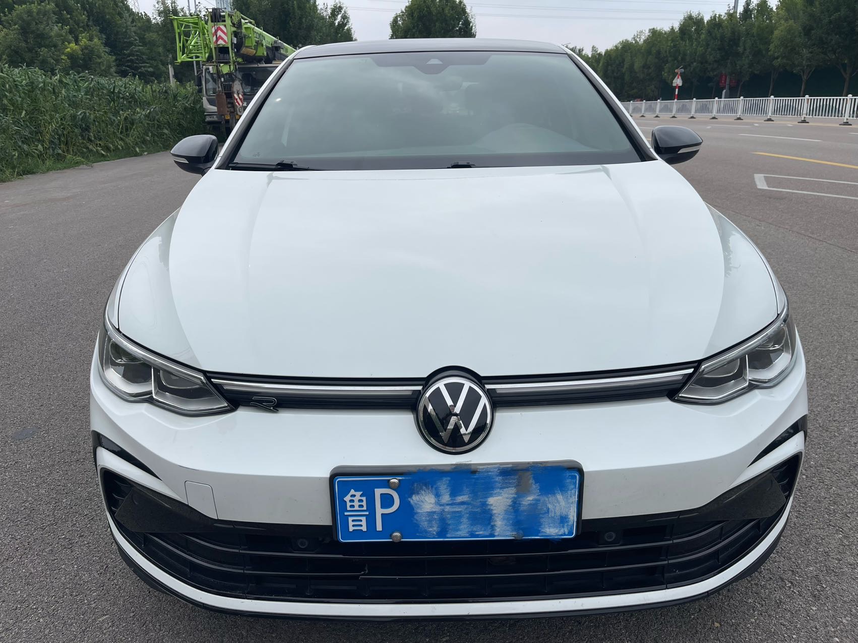 Volkswagen Golf 2021 car image #2