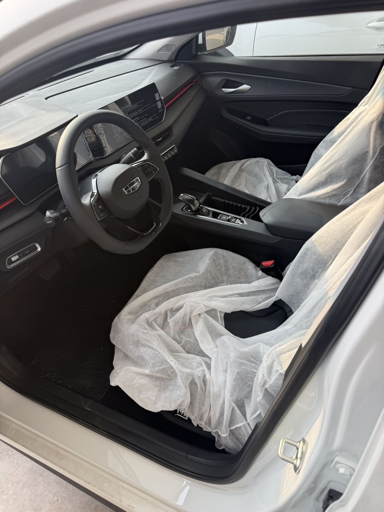 GEELY Binray 2026 #3 GEELY Binray 2026 immagine di auto #3