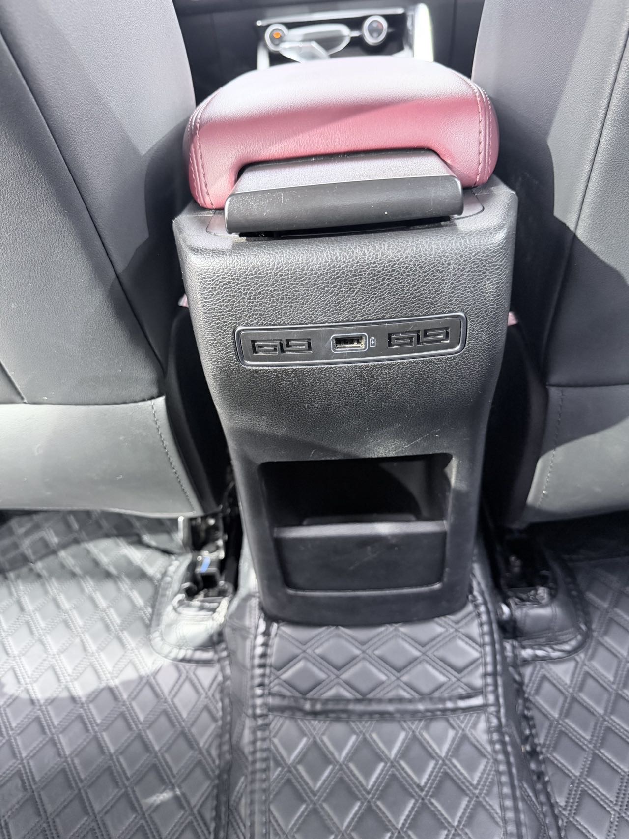 GEELY Coolray 2021 #13 GEELY Coolray 2021 car image #13
