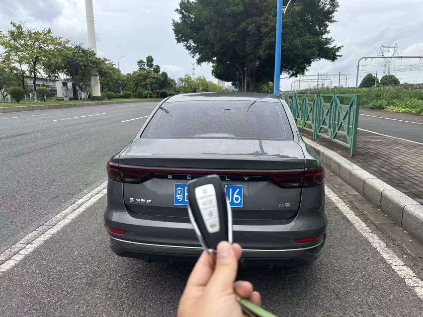 GEELY Emgrand 2022 #9 GEELY Emgrand 2022 car image #9