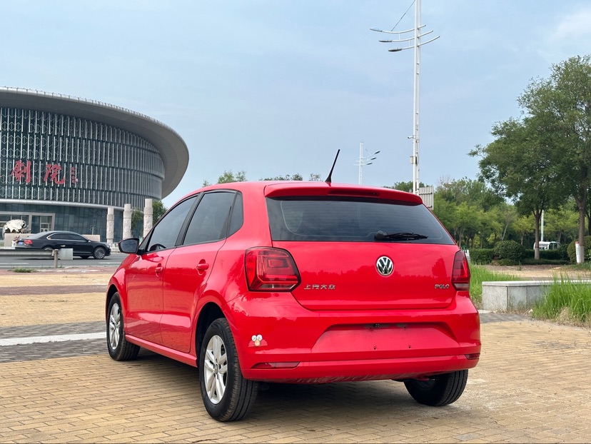 Volkswagen Polo 2018 car image #6