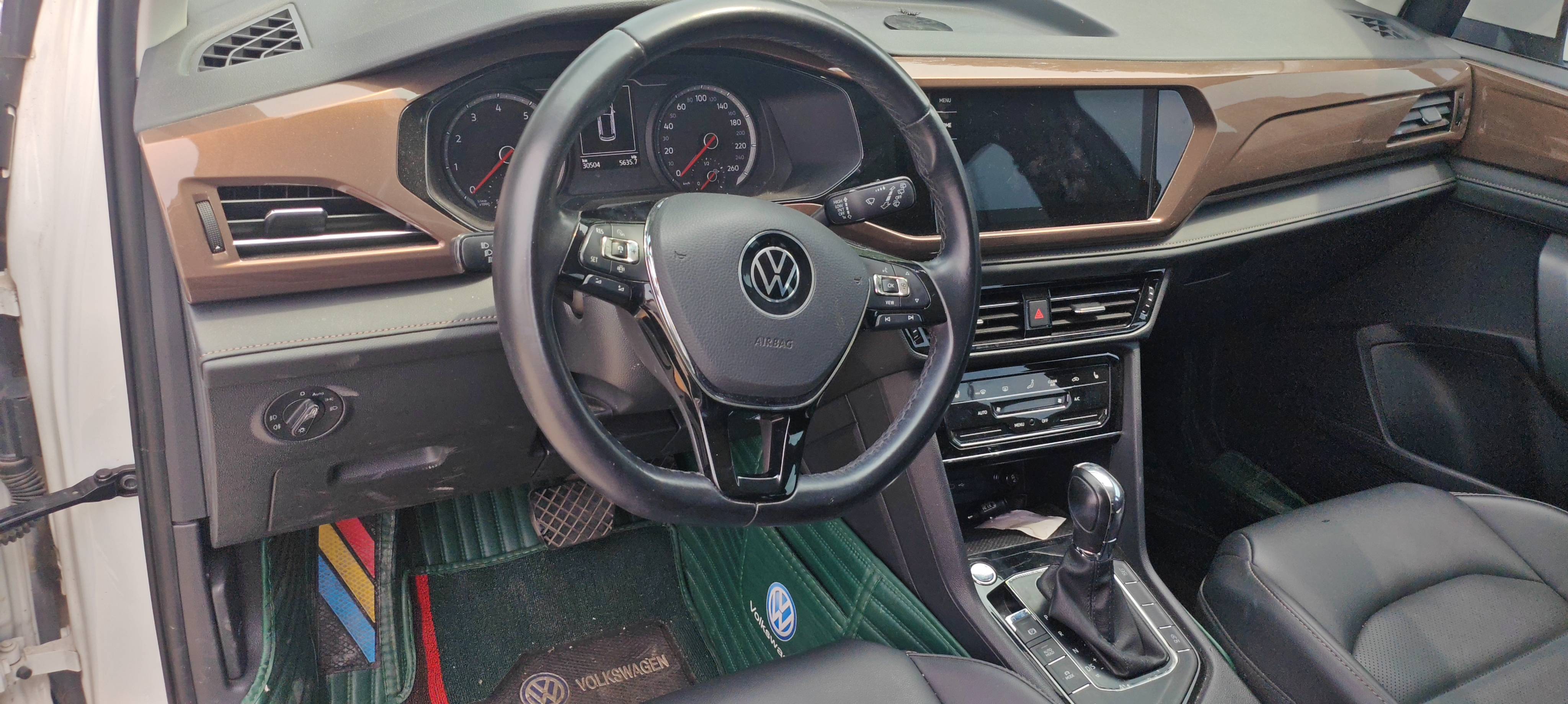 Volkswagen Tharu 2021 car image #5