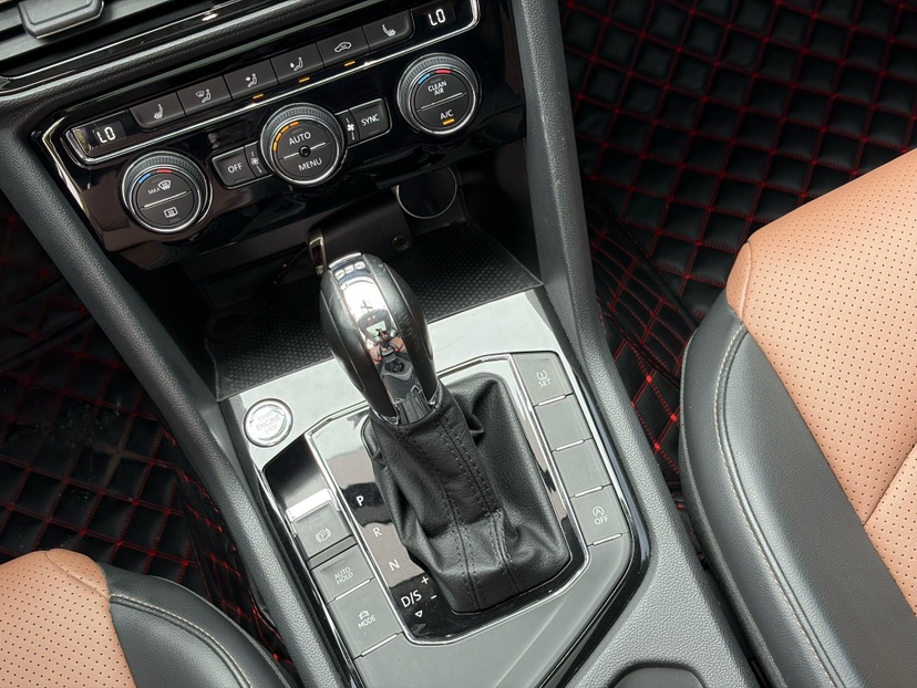 Volkswagen Tharu 2019 car image #13
