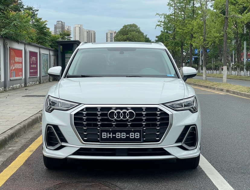 Audi Q3 2022 #2 Audi Q3 2022 car image #2