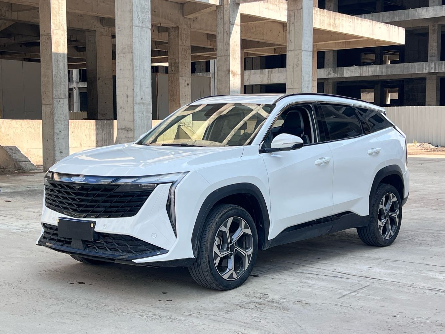 GEELY Boyue L 2024 صورة سيارة #2