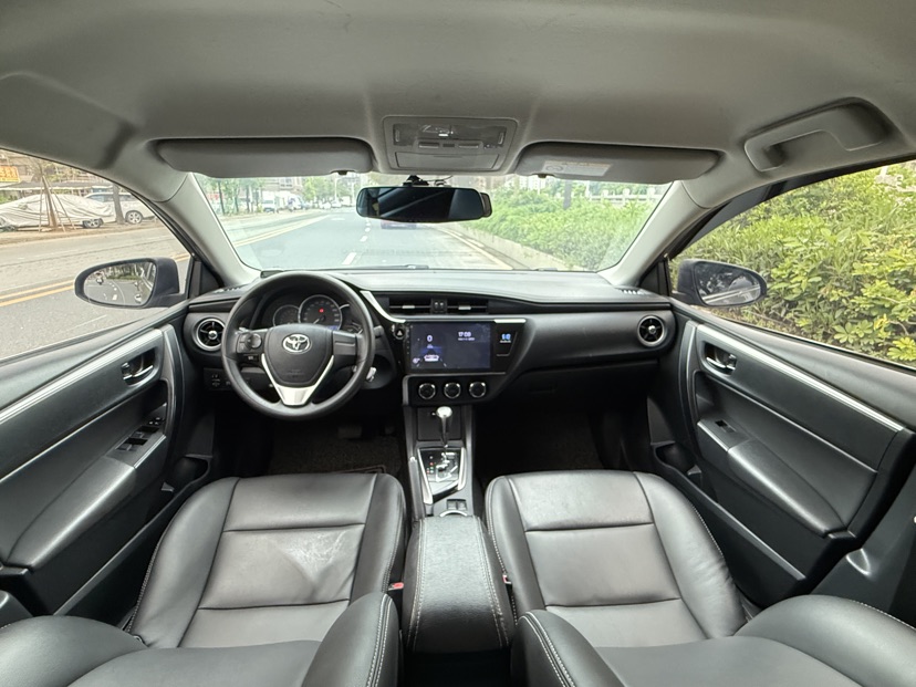 Toyota Corolla 2017 #10 Toyota Corolla 2017 car image #10