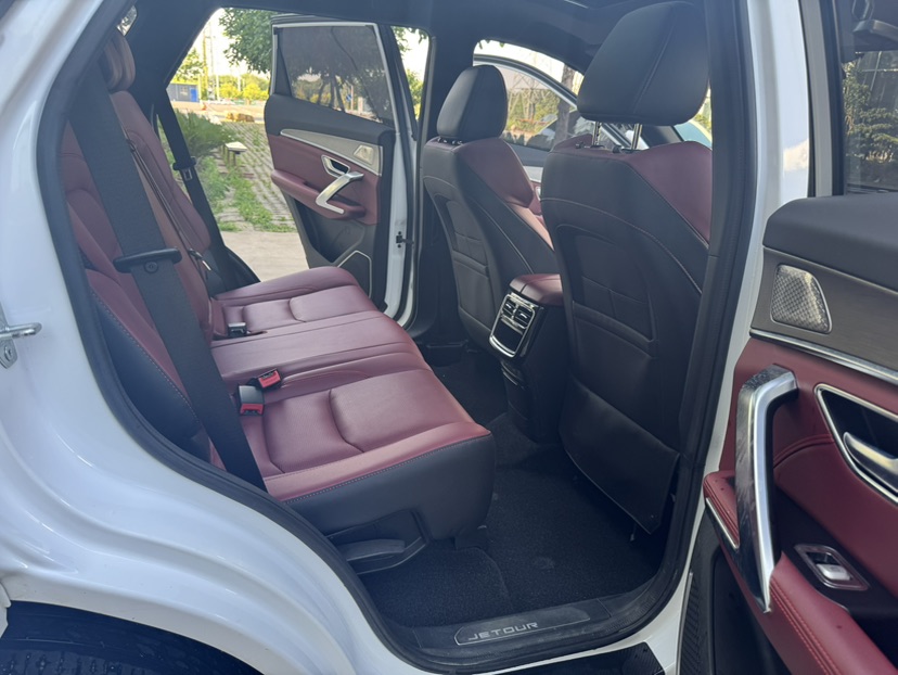 Jetour X70 PLUS 2022 #18 Jetour X70 PLUS 2022 car image #18