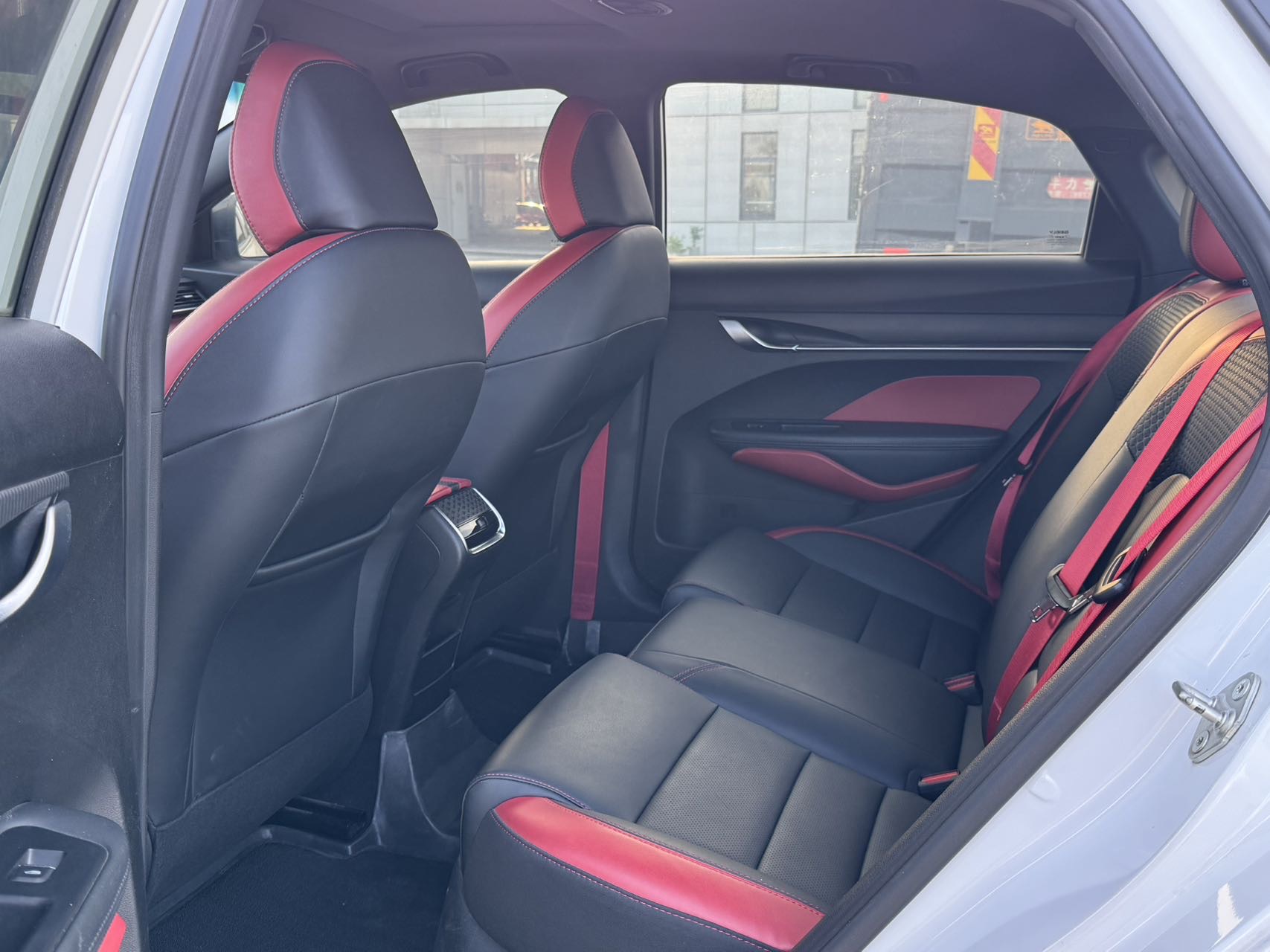 GEELY Binray 2021 car image #9