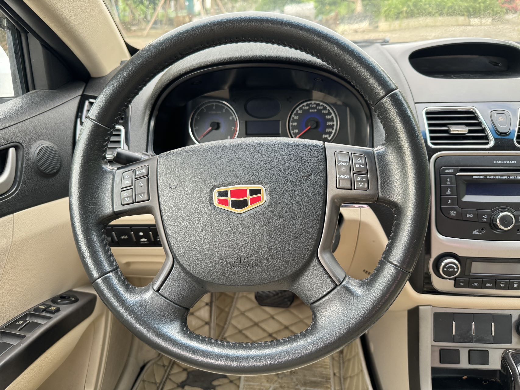 GEELY Emgrand Classic 2015 car image #14