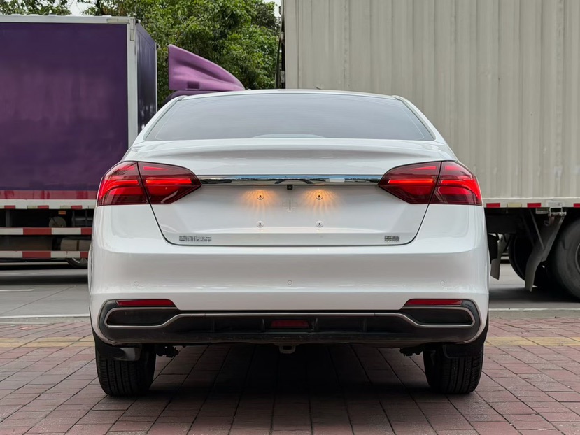 GEELY Emgrand 2019 #5 GEELY Emgrand 2019 immagine di auto #5