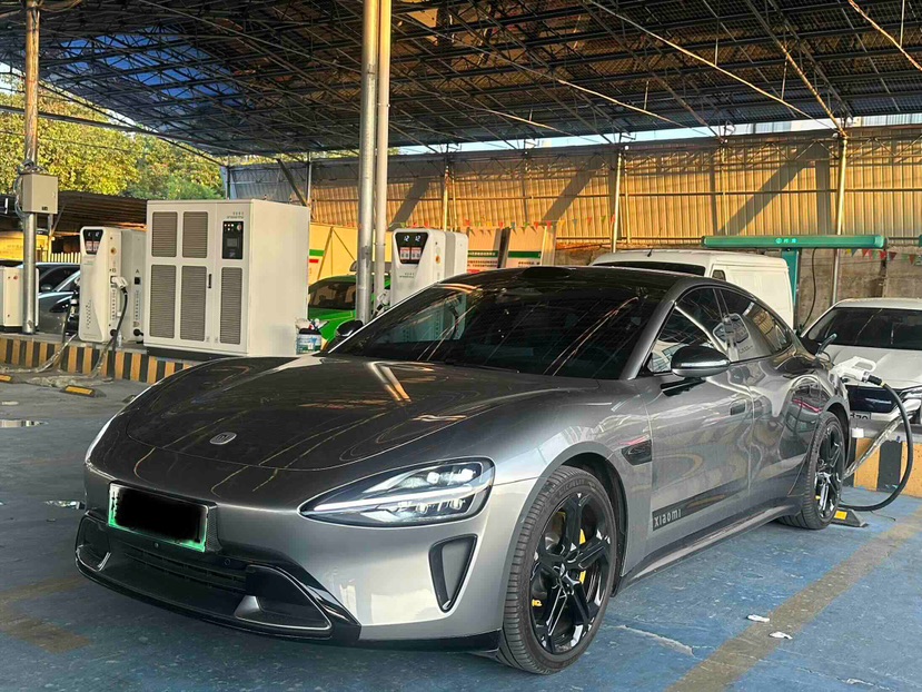 MI SU7 2024 car image 