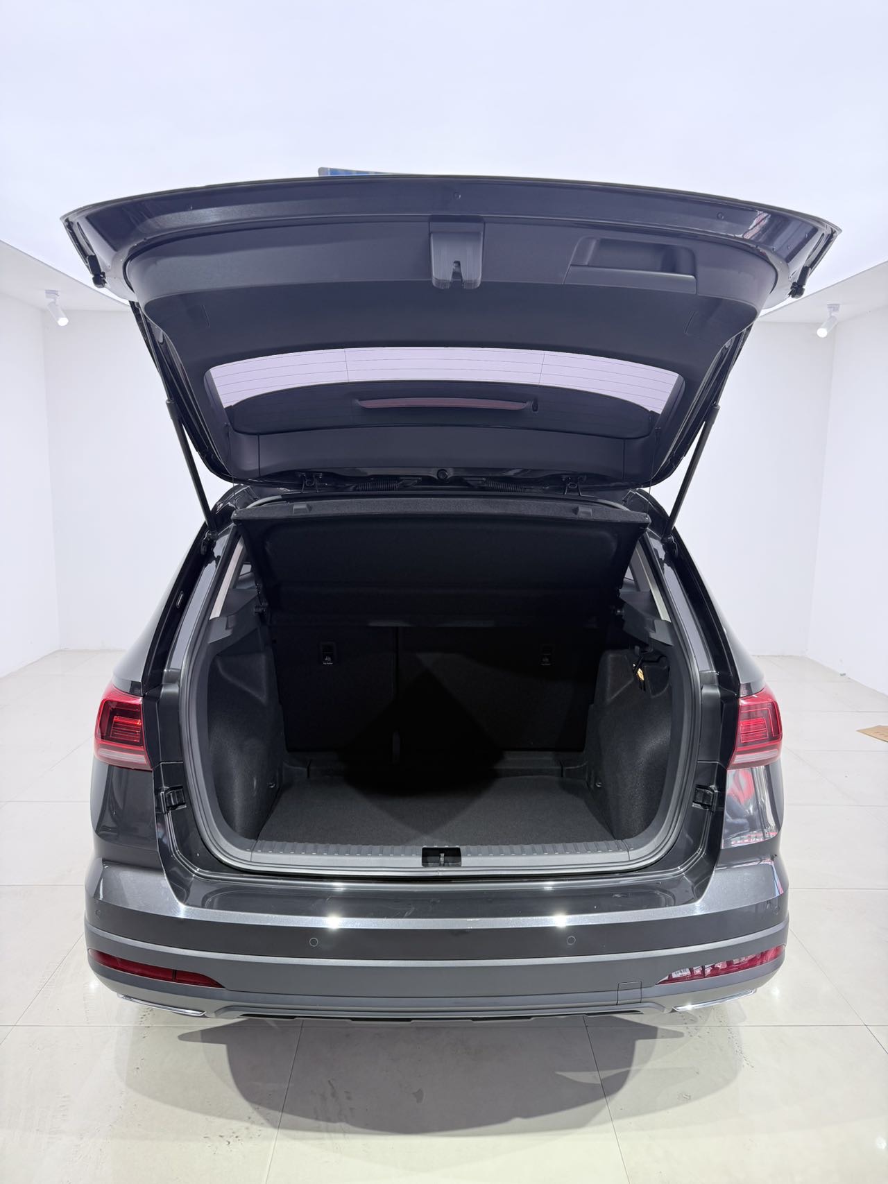 Volkswagen Tharu 2022 car image #15