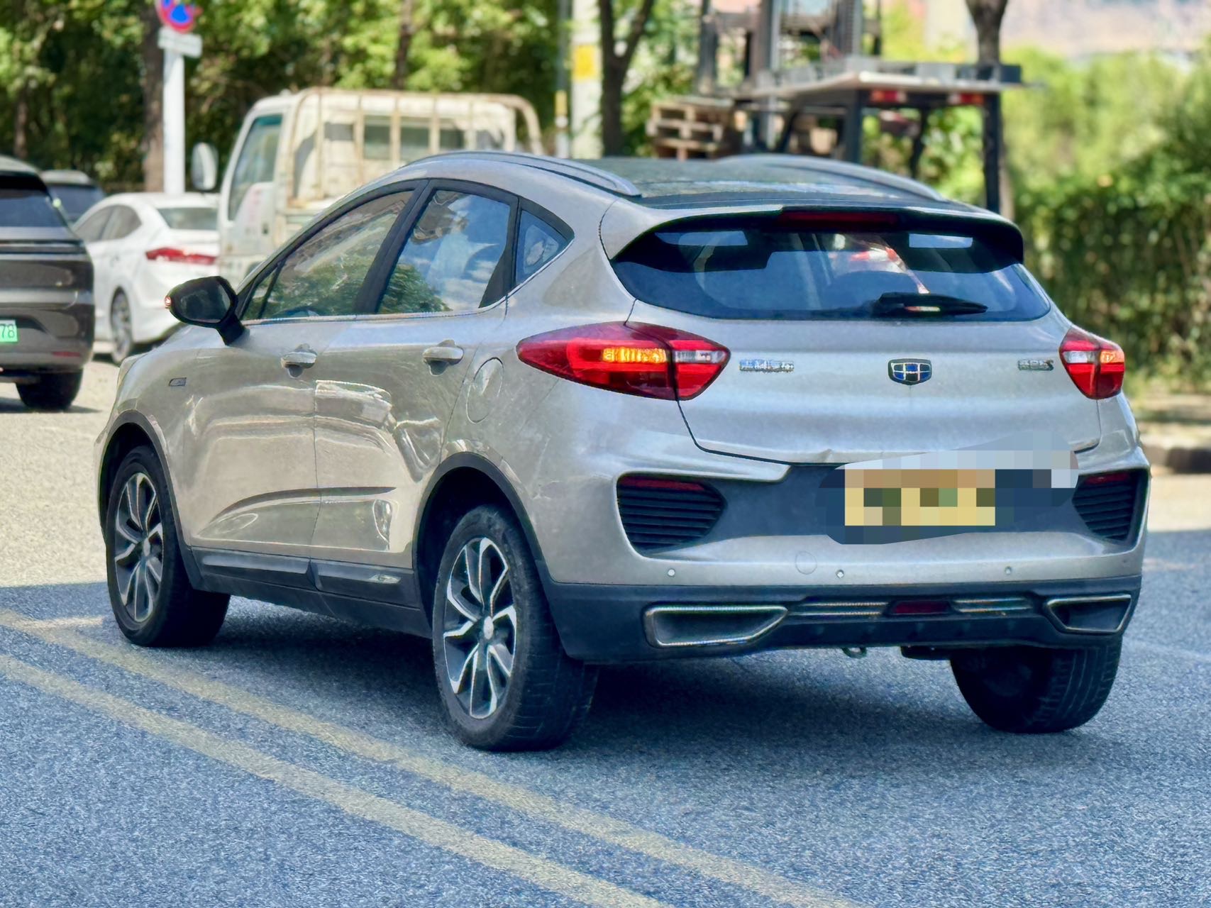 GEELY Emgrand GS 2018 #9 GEELY Emgrand GS 2018 car image #9