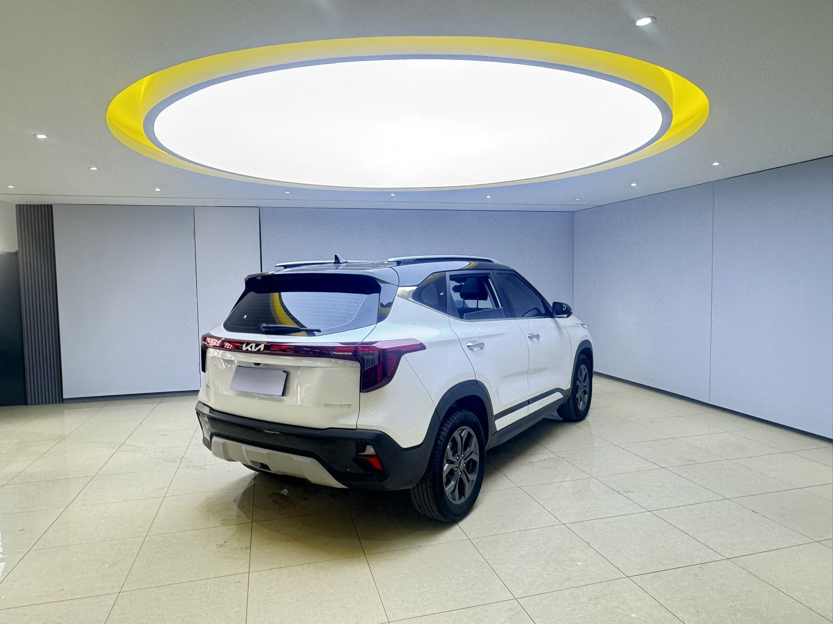 Kia Seltos 2023 car image #6