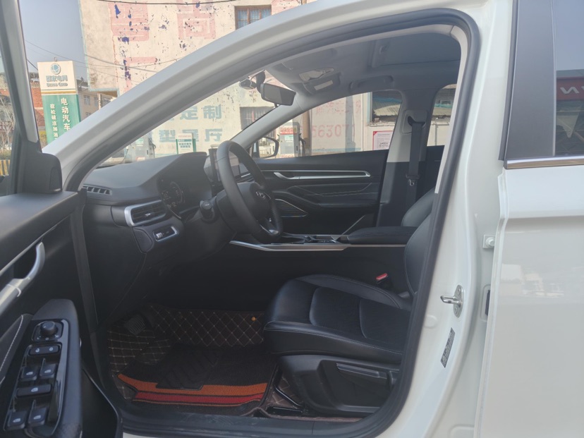 GEELY Emgrand 2024 car image #4