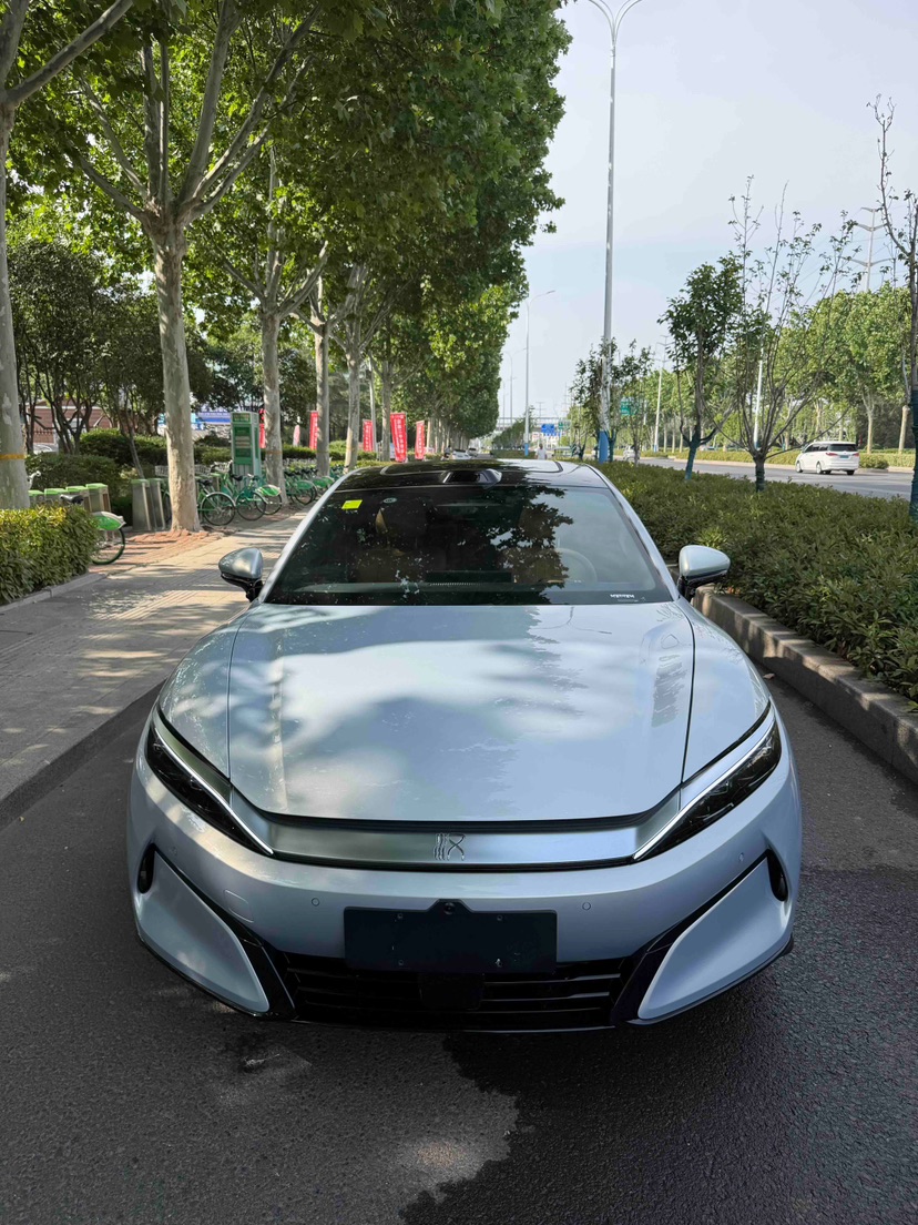 BYD HanL 2025 صورة سيارة #10