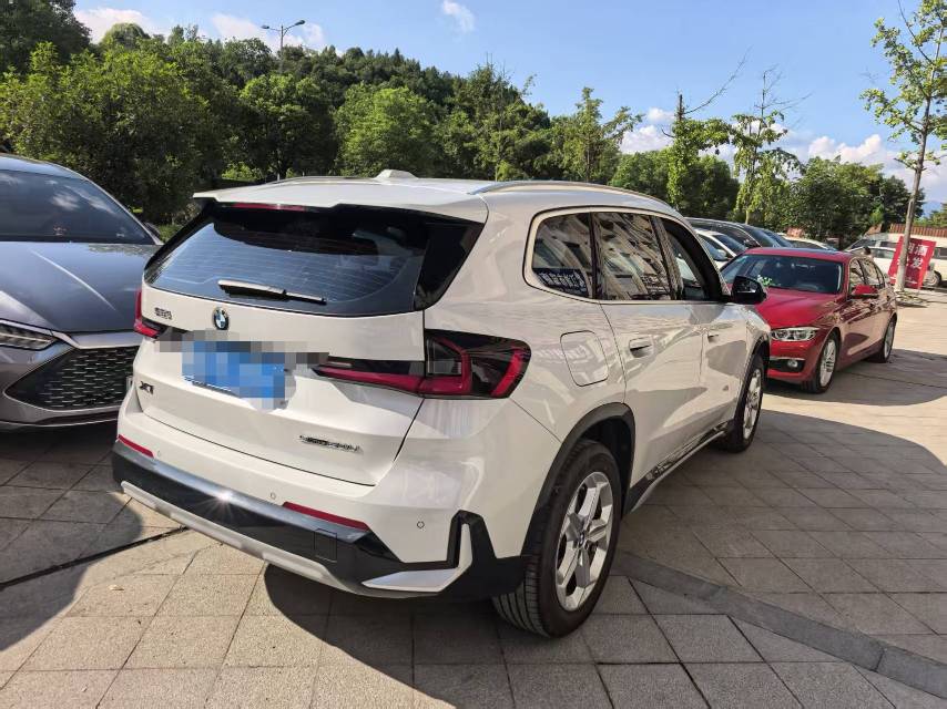 BMW X1 2024 car image #3