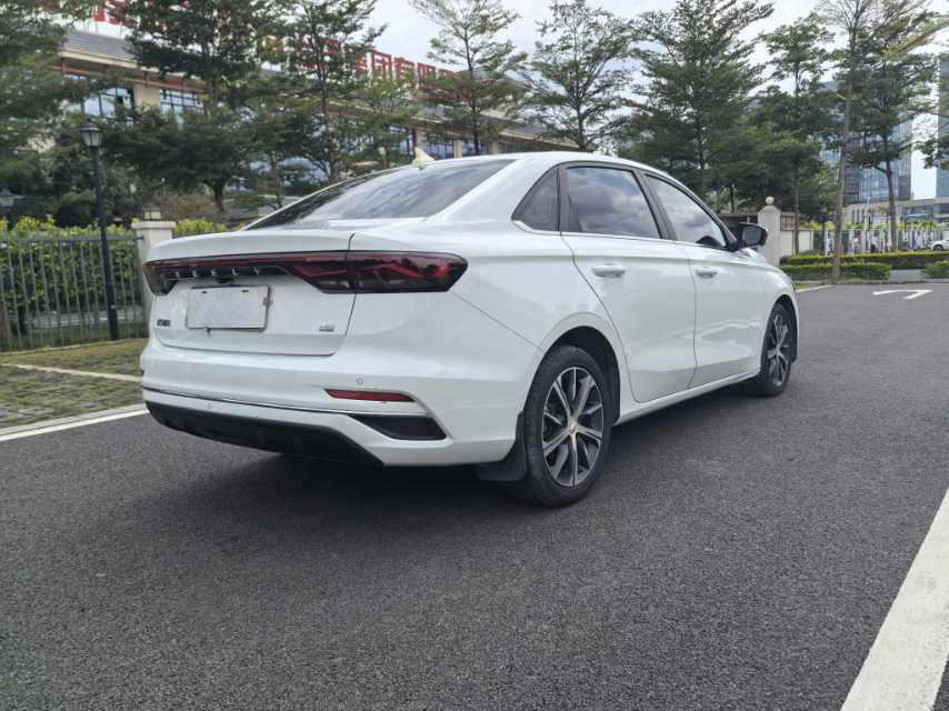 GEELY Emgrand 2023 car image #9