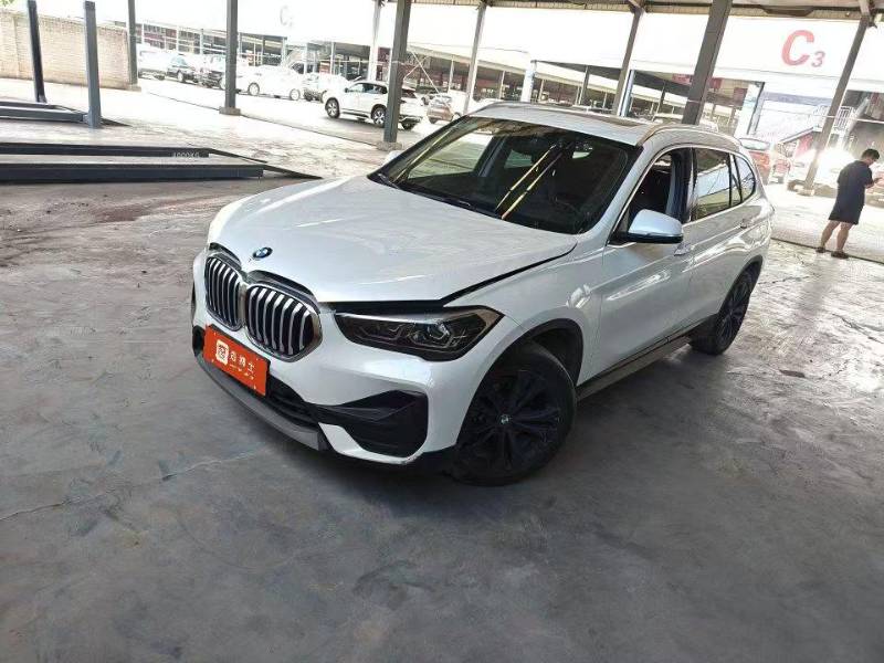 BMW X1 2020 BMW X1 2020 car image