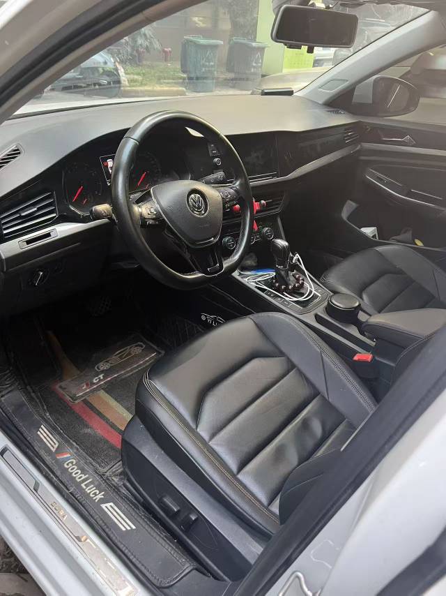 Volkswagen Bora 2019 car image #2