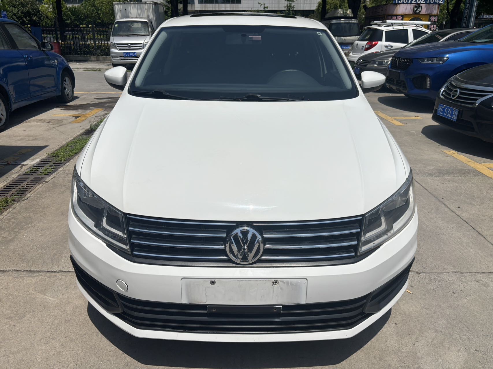 Volkswagen Santana 2016 car image #2