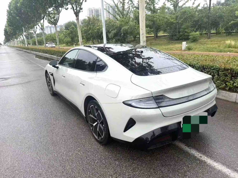 MI SU7 2024 car image #2