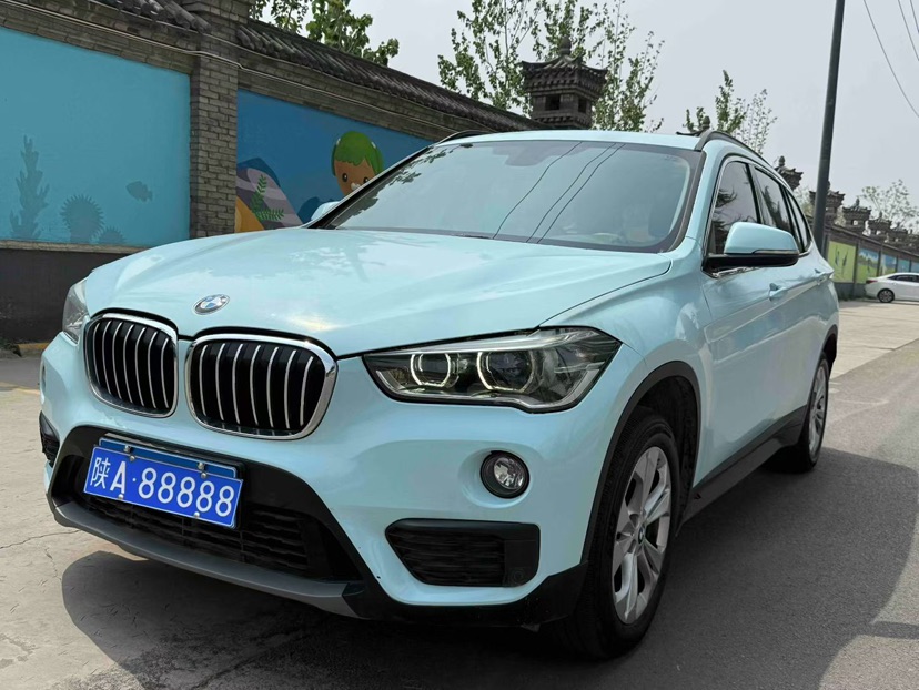 BMW X1 2017 BMW X1 2017 car image