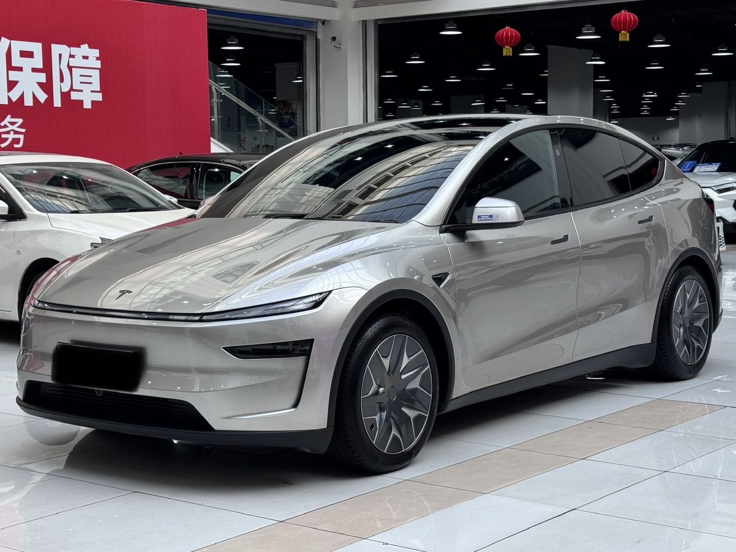 Tesla Model Y L 2026 Tesla Model Y L 2026 car image
