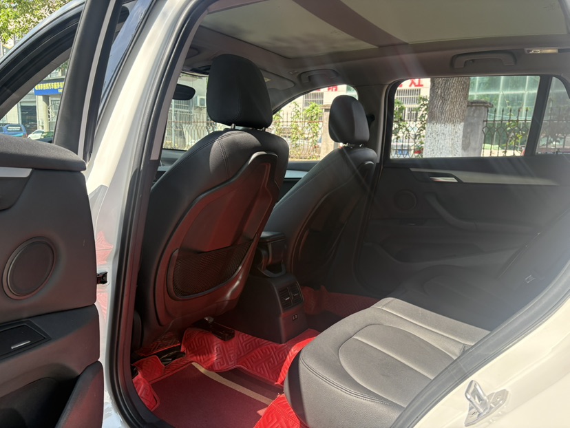 BMW X1 2019 #8 BMW X1 2019 car image #8