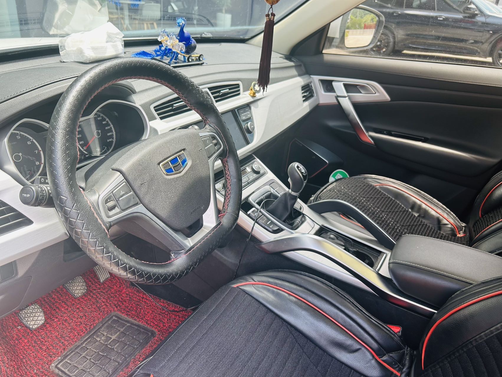 GEELY Boyue 2016 car image #3