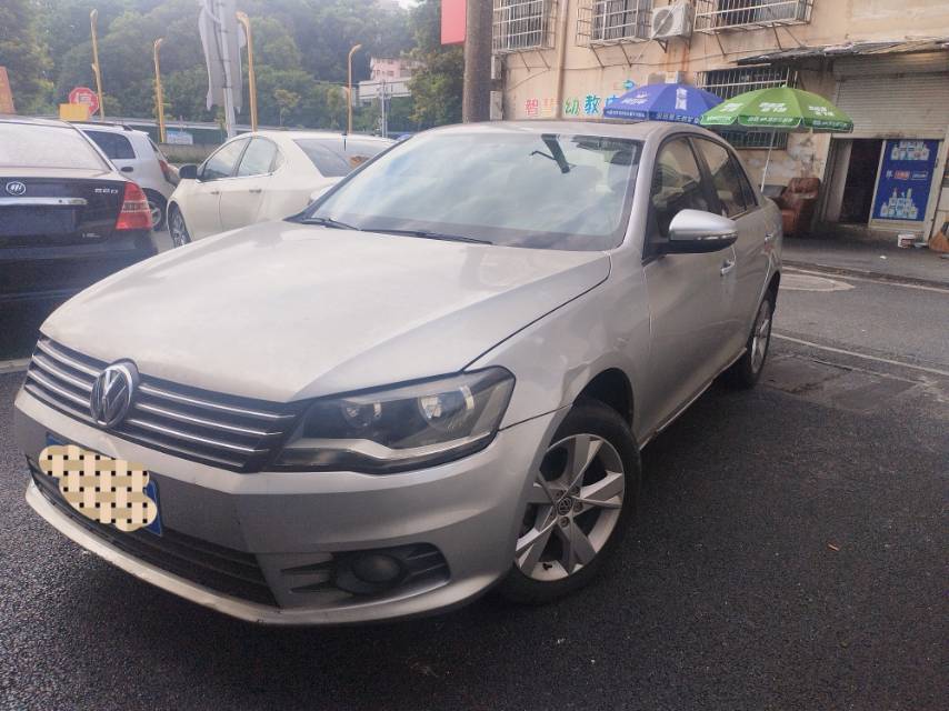 Volkswagen Bora 2015 car image 