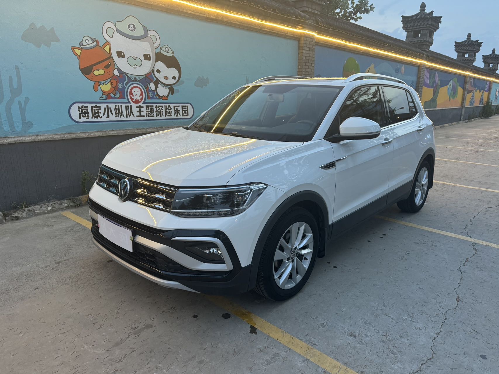 Volkswagen T-Cross 2020 Volkswagen T-Cross 2020 car image