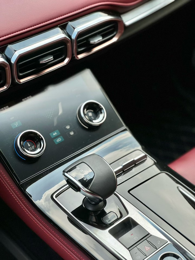 Jetour X70 PLUS 2021 car image #2